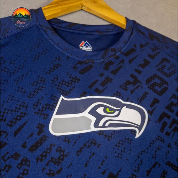 NWT Majestic NFL Seattle Seahawks T-Shirt Blue Cool Base Men's Size Medium - Picture 3 of 11
